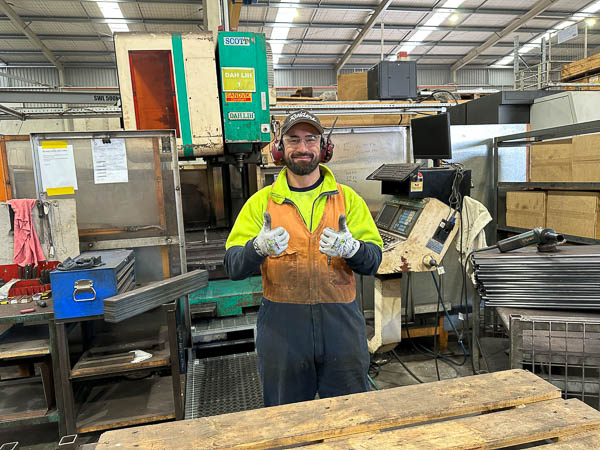 GammInCo thumbs up